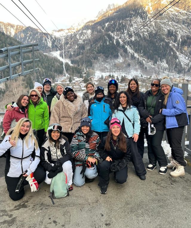 N Family team on a ski trip